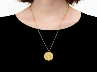 Claire Tabouret - Portraits with Curls Medal