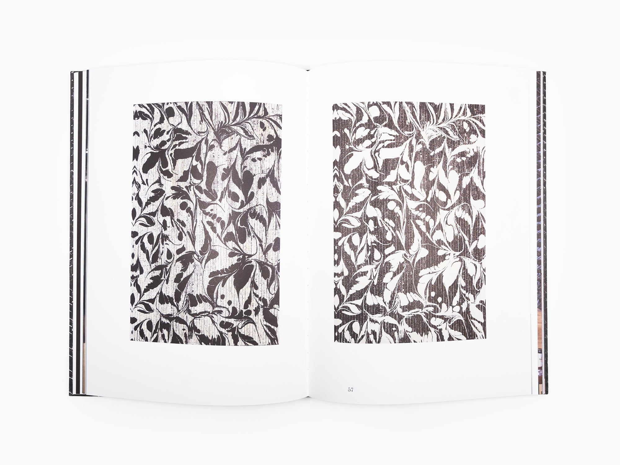 Gregor Hildebrandt - Saarlandmuseum - Sterne Streifen die Flute