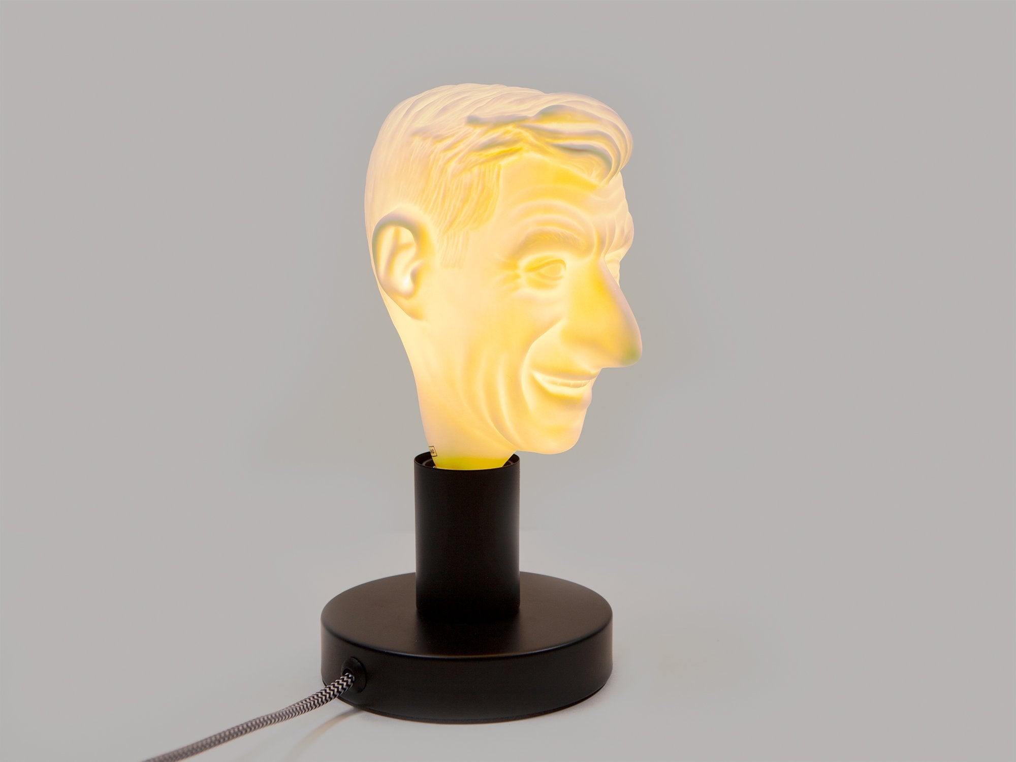 Maurizio Cattelan - YES ! (Lightbulb)