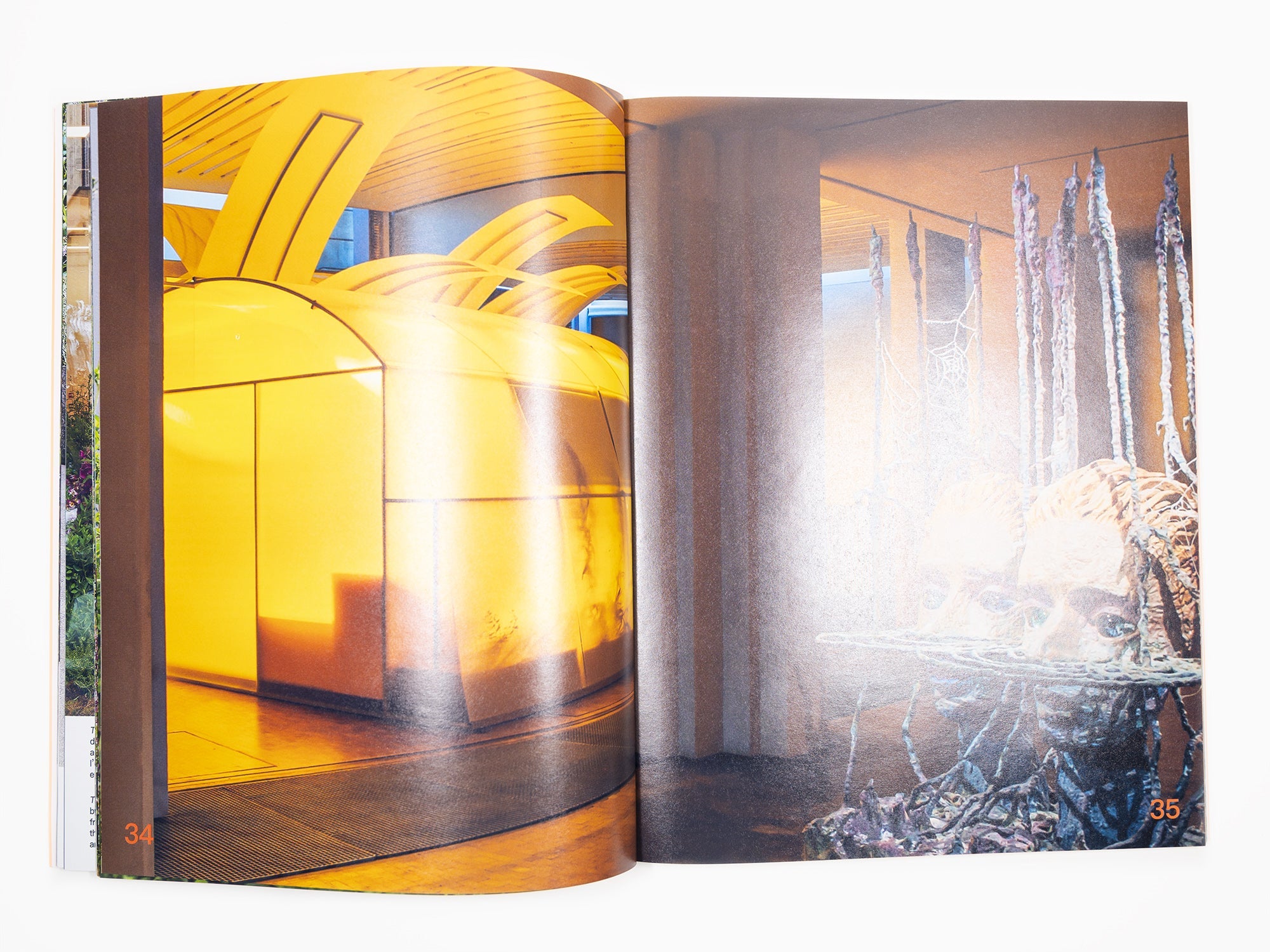 Marguerite Humeau, Jean-Marie Appriou - Surface Horizon