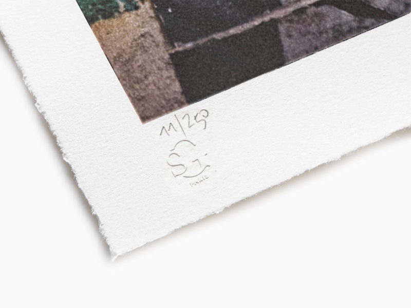 JR - 28 Millimètres, Women Are Heroes, Action dans la Favela Morro Providencia, Escalier, close-up, Rio de Janeiro, Brésil, 2008