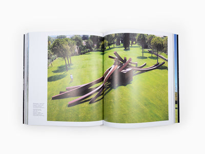 Bernar Venet - Sculpture (2026)