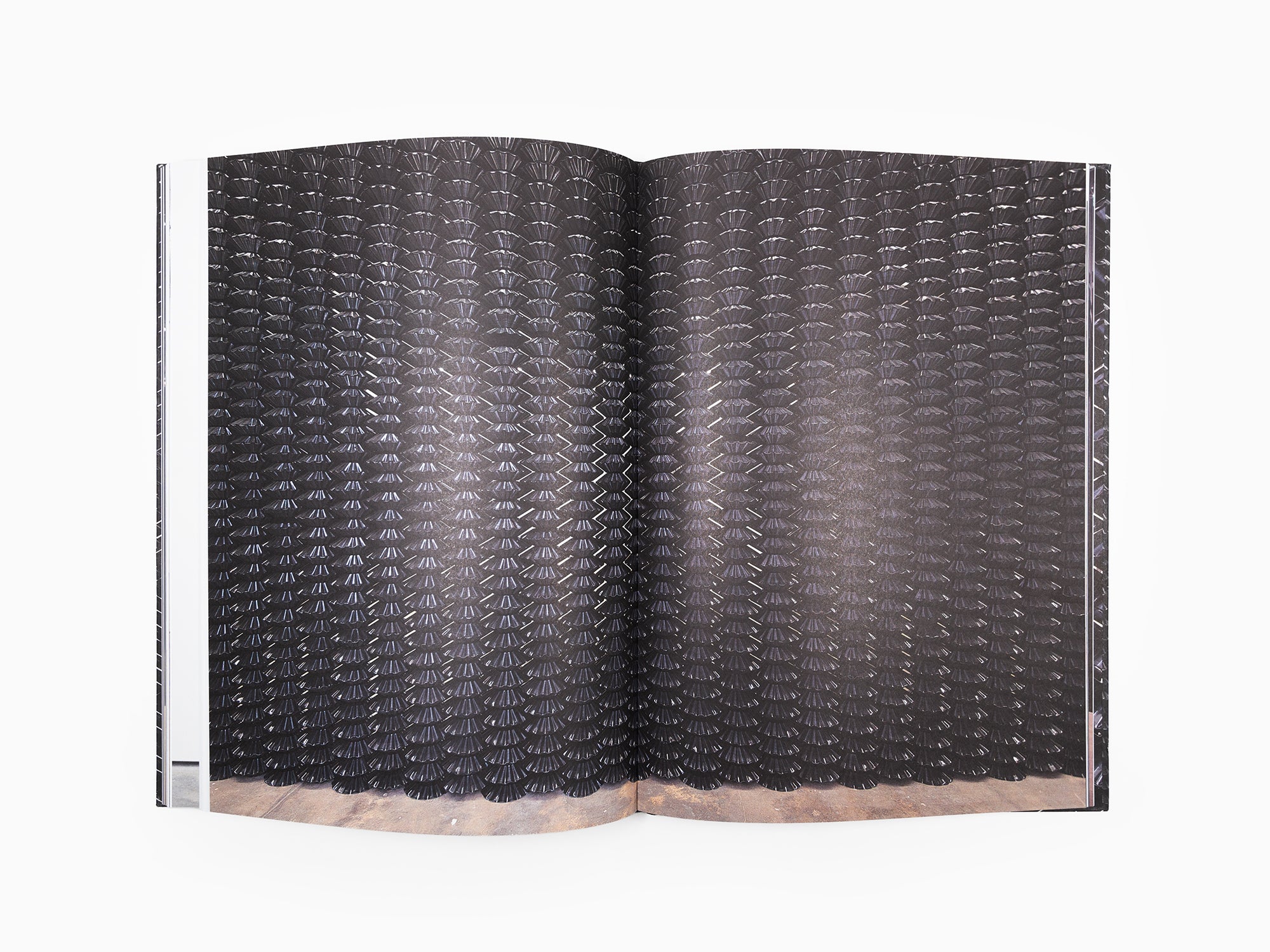 Gregor Hildebrandt - Saarlandmuseum - Sterne Streifen die Flute