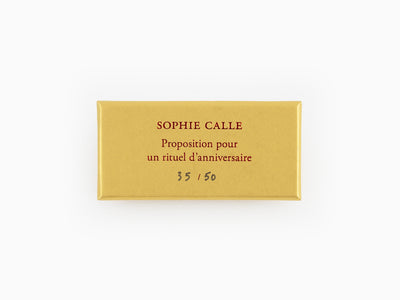 Sophie Calle - "Proposition pour un rituel d'anniversaire" ribbon - Fizz Red