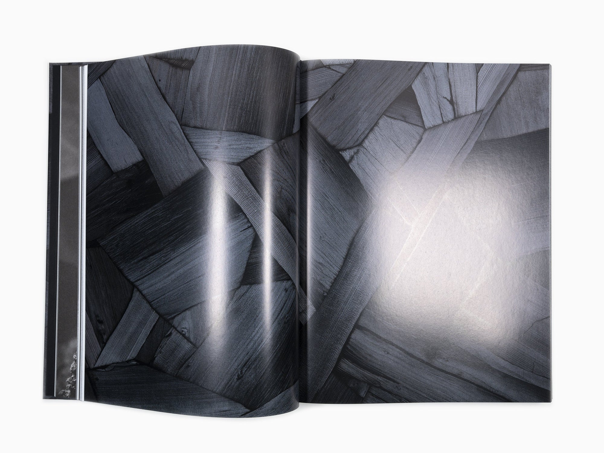 Lee Bae - Perrotin monograph